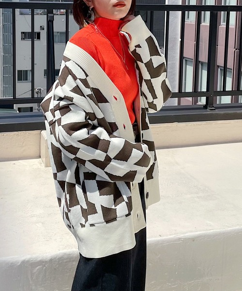 PAGEBOY（ページボーイ）の「WヤーンアソートVネックカーディガン（カーディガン/ボレロ・レディース・ブラック系その他/ブラウン系その他/ブラック/モカ/オフホワイト・FREE）」の5枚目の写真