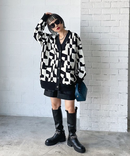 PAGEBOY（ページボーイ）の「WヤーンアソートVネックカーディガン（カーディガン/ボレロ・レディース・ブラック系その他/ブラウン系その他/ブラック/モカ/オフホワイト・FREE）」の12枚目の写真