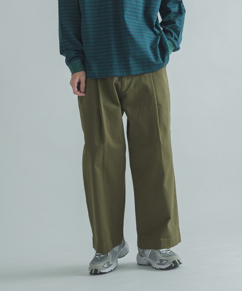 FORK&SPOON（フォークアンドスプーン）の「FORK&SPOON　ワンタックチノパンツ（チノパンツ・メンズ・オレンジ系その他/ホワイト系その他/グリーン系その他/チャコールグレー/ブラック・5/4）」の5枚目の写真