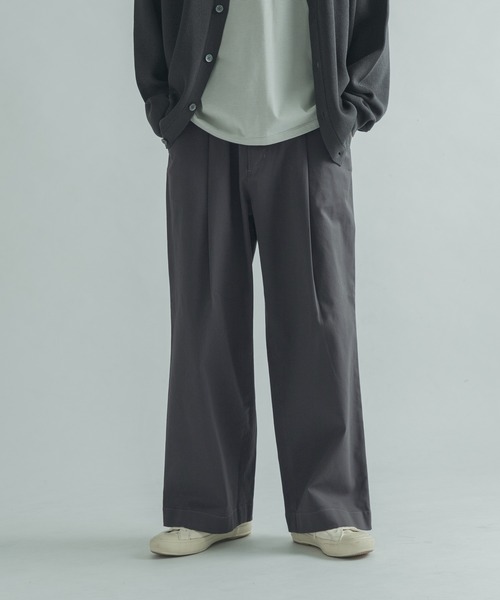 FORK&SPOON（フォークアンドスプーン）の「FORK&SPOON　ワンタックチノパンツ（チノパンツ・メンズ・オレンジ系その他/ホワイト系その他/グリーン系その他/チャコールグレー/ブラック・5/4）」の4枚目の写真