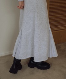 AW cut hem sweat depth flare SK
