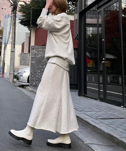 willfully ウィルフリー ポンチニットスカート WILLFULLY（ウィルフリー）の「AW cut hem sweat depth flare SK