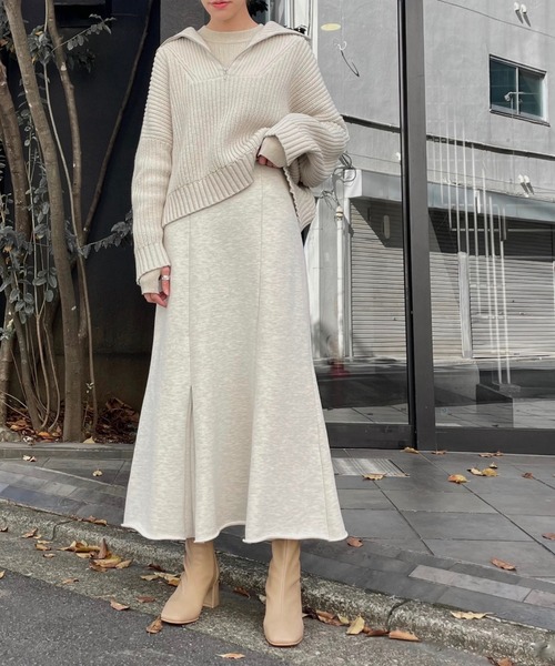 値下げ☆新品☆wafflish waffle　ボアトッピングアーミースカート WILLFULLY（ウィルフリー）の「AW cut hem sweat depth flare SK