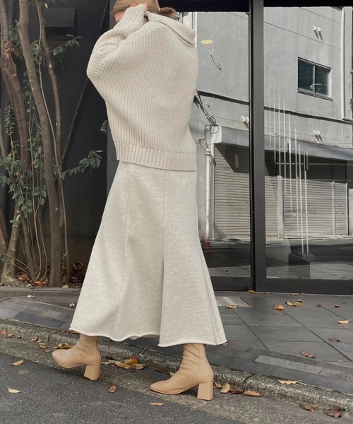 WILLFULLY（ウィルフリー）の「AW cut hem sweat depth flare SK（スカート・レディース・ヘザーグレー/オートミール・FREE）」の15枚目の写真