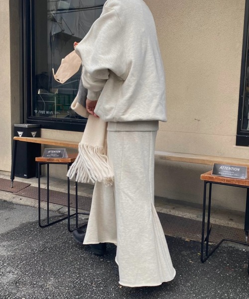 WILLFULLY（ウィルフリー）の「AW cut hem sweat depth flare SK（スカート・レディース・ヘザーグレー/オートミール・FREE）」の19枚目の写真