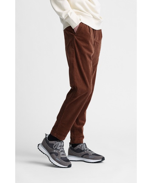 BOSS(ボス)の「【オンライン限定】ストレッチコットン コーデュロイ テーパードフィット パンツ(その他パンツ・メンズ・ブラウン/オフホワイト/ライトブラウン・36/34/32/30/33/29)」の17枚目の写真