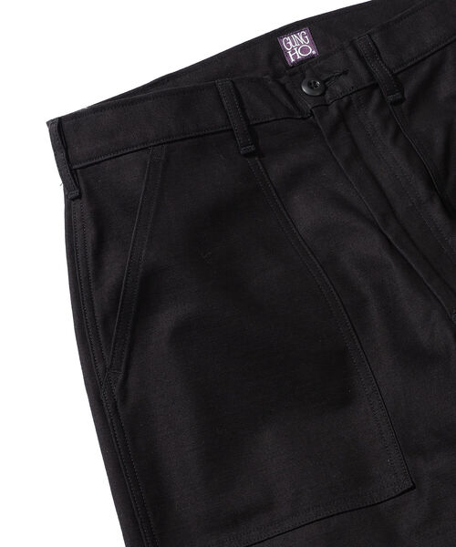 B:MING by BEAMS（ビーミングバイビームス）の「GUNG HO x B:MING by BEAMS / 別注 4POCKET WIDE FATIGUE TROUSER（カーゴパンツ・メンズ・ブラック/オリーブ・MEDIUM/LARGE/SMALL）」の4枚目の写真