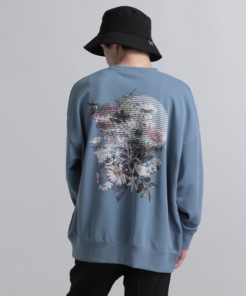 HARE（ハレ）の「バックコラージュプリントスウェット(HARE)（スウェット・メンズ・ブラック/オフホワイト/ブルー・SMALL/MEDIUM）」の3枚目の写真