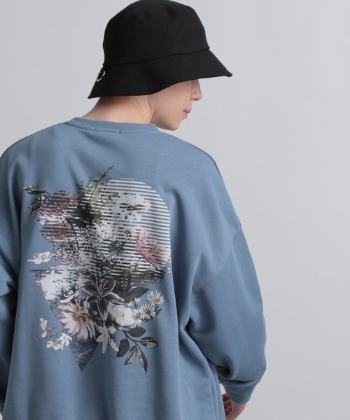 HARE（ハレ）の「バックコラージュプリントスウェット(HARE)（スウェット・メンズ・ブラック/オフホワイト/ブルー・SMALL/MEDIUM）」の10枚目の写真