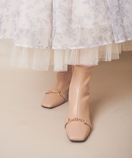 31 Sons de mode（トランテアン　ソン　ドゥ　モード）の「チェーンディテールショートブーツ（ブーツ・レディース・ブラック/ベージュ/ブラウン・S/M/L）」の3枚目の写真