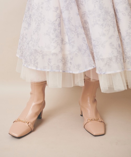 31 Sons de mode（トランテアン　ソン　ドゥ　モード）の「チェーンディテールショートブーツ（ブーツ・レディース・ブラック/ベージュ/ブラウン・S/M/L）」の13枚目の写真