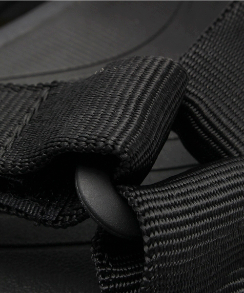 Teva（テバ）の「Teva HURRICANE XLT M（サンダル・メンズ・ブラック/レッド・26/27/25）」の9枚目の写真