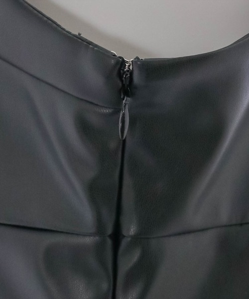 clear（クリア）の「フェイクレザーミニジャンスカ（ワンピース・レディース・チャコールグレー/ブラック/アイボリー・F）」の9枚目の写真