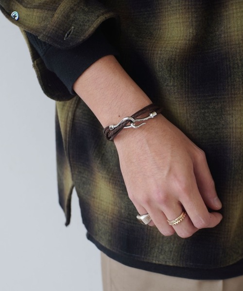 dictionary(ディクショナリー)の「【 DICTIONARY / ディクショナリー 】 レザー チョーカー ブレスレット(ブレスレット・メンズ・ブラック/ブラック系/ブラウン/ブラウン系/ダークブラウン・FREE)」の4枚目の写真