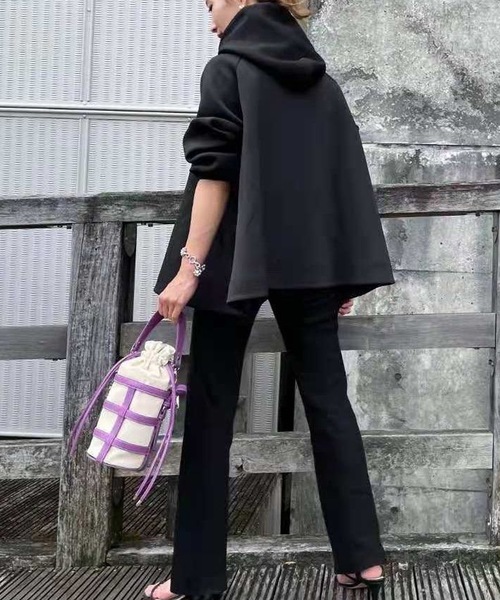 LUGG NAGG(ラグナグ)の「Aラインダブルフェイスパーカー(パーカー・レディース・ホワイト/ベージュ/ブラック・M)」の6枚目の写真