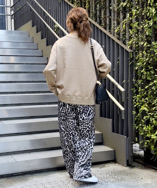 ESLOW（エスロー）の「【ESLOW/エスロー】 SWEAT SHIRT（スウェット・レディース・ベージュ/ネイビー・FREE）」の12枚目の写真