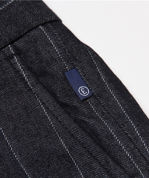 EDIFICE(エディフィス)の「◇PRODUCT F ライトモチーフデニム1タック クロップドパンツ(その他パンツ・メンズ・ネイビー/ダークブルー・42/44/46/48/50)」の5枚目の写真