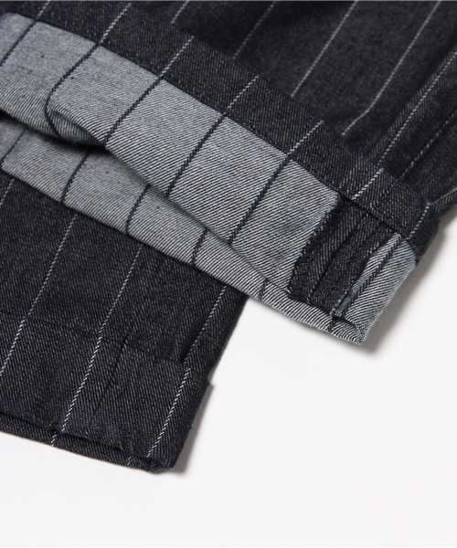 EDIFICE(エディフィス)の「◇PRODUCT F ライトモチーフデニム1タック クロップドパンツ(その他パンツ・メンズ・ネイビー/ダークブルー・42/44/46/48/50)」の6枚目の写真