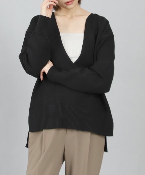 TITE IN THE STORE(ティテ インザ ストア)の「深Vネックプルオーバー(ニット/セーター・レディース・ブラウン/グレー/ブラック/グリーン・38)」の2枚目の写真