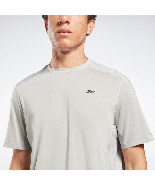 Reebok(リーボック)の「ソリッドアスリートT / TS AC SOLID ATHLETE TEE(Tシャツ/カットソー・メンズ・ブルー/グリーン/ブラック/マルーン/ネイビー/アーミー/ライトグレー・J/L/J/M/J/S/J/XO/J/2XO/J/O/J/XS/LARGE/MEDIUM/XXX-LARGE/SMALL/X-SMALL/X-LARGE/XX-LARGE)」の10枚目の写真