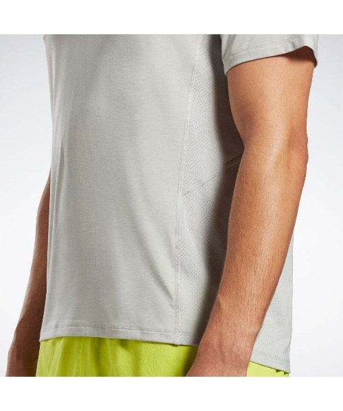 Reebok(リーボック)の「ソリッドアスリートT / TS AC SOLID ATHLETE TEE(Tシャツ/カットソー・メンズ・ブルー/グリーン/ブラック/マルーン/ネイビー/アーミー/ライトグレー・J/L/J/M/J/S/J/XO/J/2XO/J/O/J/XS/LARGE/MEDIUM/XXX-LARGE/SMALL/X-SMALL/X-LARGE/XX-LARGE)」の12枚目の写真