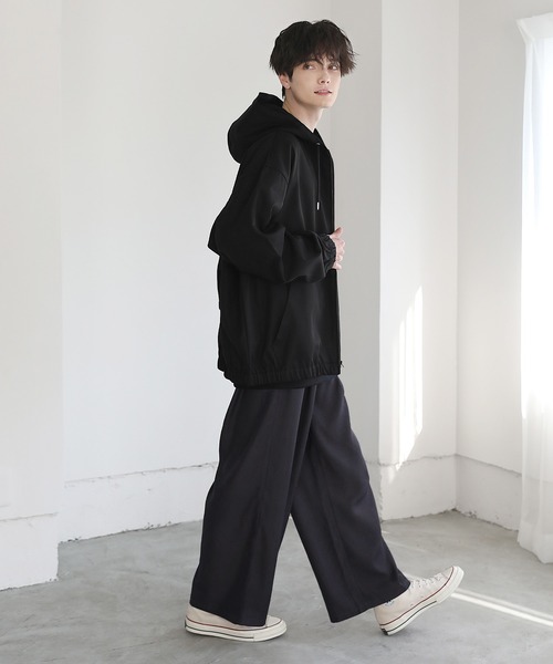 ETELIO（エテリオ）の「スムースツイル ジップアップフーデットジャケット（ブルゾン・メンズ・チャコール/ベージュ/ブルー/ブラック・S/M/L）」の6枚目の写真