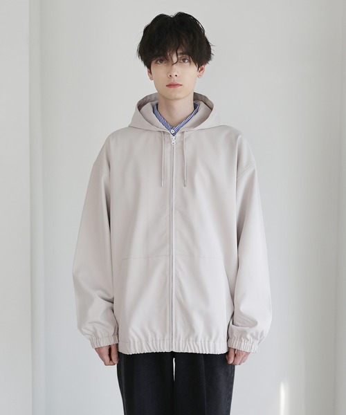 ETELIO（エテリオ）の「スムースツイル ジップアップフーデットジャケット（ブルゾン・メンズ・チャコール/ベージュ/ブルー/ブラック・S/M/L）」の22枚目の写真