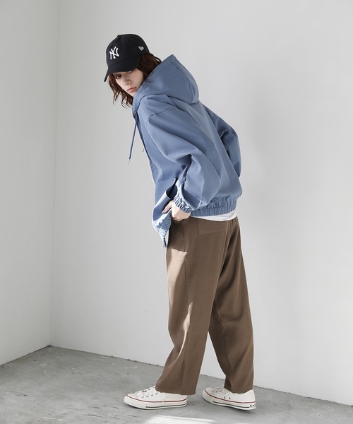 ETELIO（エテリオ）の「スムースツイル ジップアップフーデットジャケット（ブルゾン・メンズ・チャコール/ベージュ/ブルー/ブラック・S/M/L）」の17枚目の写真