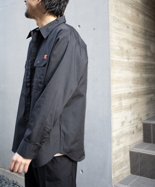 UNIVERSAL OVERALL(ユニバーサルオーバーオール)の「ワーカーシャツ / ワーカーズシャツ / ビッグシャツ / WORKER's SHIRT(シャツ/ブラウス・メンズ・ブラック/ベージュ/セージグリーン・M/XL/L)」の8枚目の写真