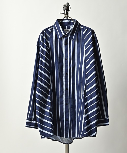 ATELANE（アテレーン）の「ATELANE/ストライプ切替ルーズシルエットレギュラーシャツ（シャツ/ブラウス・メンズ・ネイビー/オレンジ・MEDIUM/LARGE）」の2枚目の写真