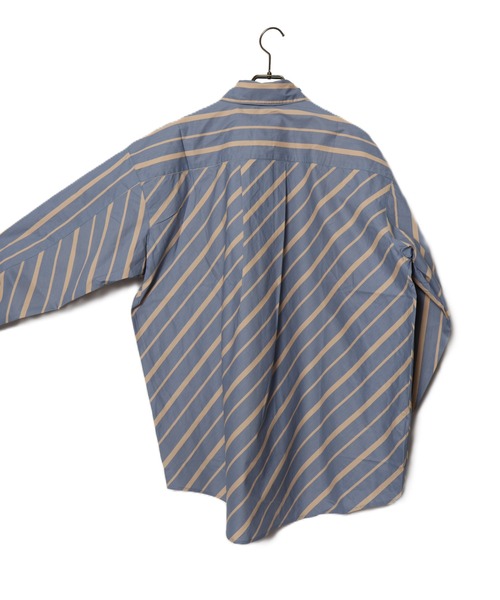 ATELANE（アテレーン）の「ATELANE/ストライプ切替ルーズシルエットレギュラーシャツ（シャツ/ブラウス・メンズ・ネイビー/オレンジ・MEDIUM/LARGE）」の5枚目の写真