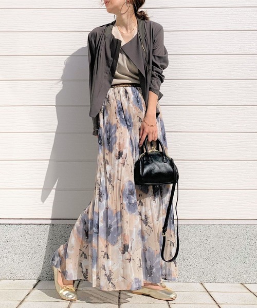 Q(キュー)の「リラックスライダース(ライダースジャケット・レディース・ブラック/オリーブ・MEDIUM)」の4枚目の写真