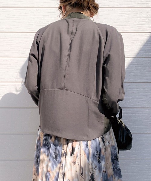 Q(キュー)の「リラックスライダース(ライダースジャケット・レディース・ブラック/オリーブ・MEDIUM)」の3枚目の写真