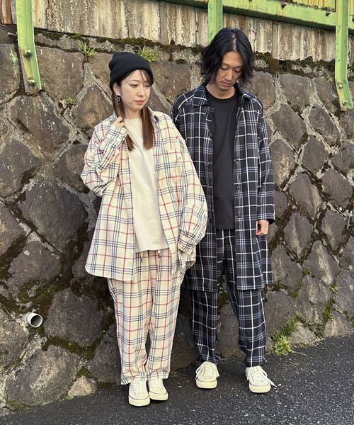 Purple&Yellow（パープルアンドイエロー）の「チェック ラグランコート（ステンカラーコート・メンズ・ホワイト/ブラック・SMALL/MEDIUM/LARGE）」の14枚目の写真