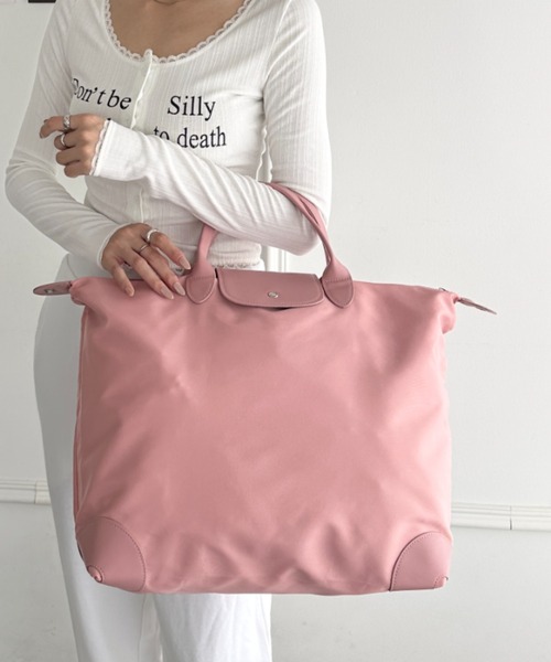 wears（ウェアーズ）の「大容量 無地トラベルボストンバッグ トートバッグ ショルダーバッグ（トートバッグ・レディース・グレイッシュベージュ/ブラック/グレー/ピンク・FREE）」の4枚目の写真