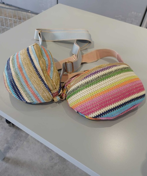 CORNERS（コーナーズ）の「レインボーボディバッグ（ボディバッグ/ウエストポーチ・レディース・ブルー/ピンク・FREE）」の7枚目の写真