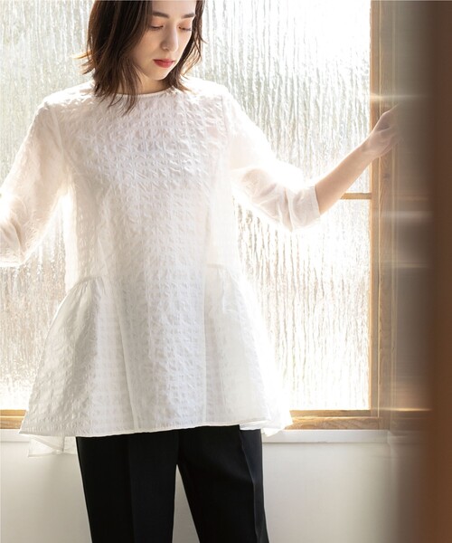 OPAQUE.CLIP（オペークドットクリップ）の「◆サッカーチェック チュニックブラウス【洗える】（チュニック・レディース・ホワイト系/ブルー/ネイビー・40/42/38）」の22枚目の写真