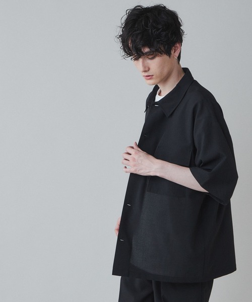 LUCY（ルーシー）の「LUCY/【セットアップ対応】イージーケア フラップポケットBIGシャツ（シャツ/ブラウス・メンズ・ブラック/ブルー/ライトグレー/ブラック系その他・MEDIUM/LARGE）」の10枚目の写真