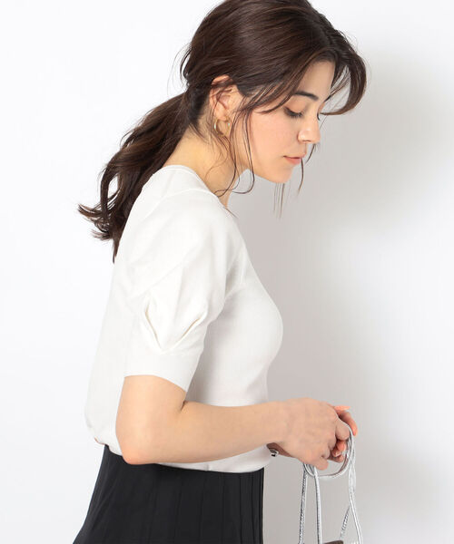 NOLLEY’S Sophi（ノーリーズソフィ）の「《手洗い可能》シャィニーパフショルショートスリーブプルオーバーニット（ニット/セーター・レディース・ベージュ/オフホワイト/サックスブルー/ベビーピンク・38）」の21枚目の写真