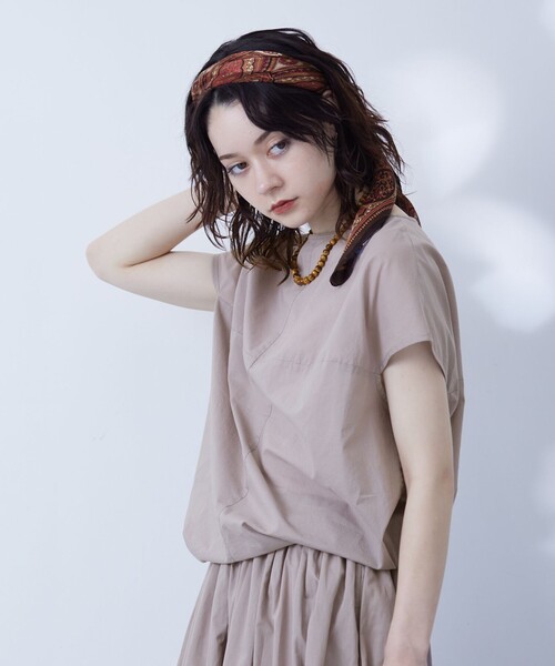 J.PRESS YORK STREET(ジェイプレスヨークストリート)の「【WOMEN】ドルマンブラウス(シャツ/ブラウス・レディース・グレー系/ネイビー系/レッド系/ライトグレー系/ブルー系・F)」の3枚目の写真