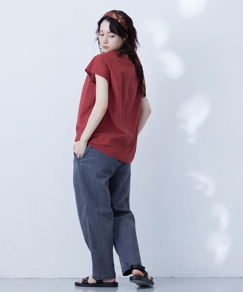 J.PRESS YORK STREET(ジェイプレスヨークストリート)の「【WOMEN】ドルマンブラウス(シャツ/ブラウス・レディース・グレー系/ネイビー系/レッド系/ライトグレー系/ブルー系・F)」の6枚目の写真