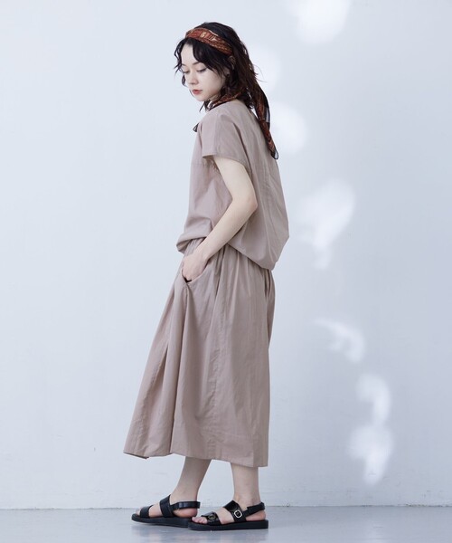 J.PRESS YORK STREET(ジェイプレスヨークストリート)の「【WOMEN】ドルマンブラウス(シャツ/ブラウス・レディース・グレー系/ネイビー系/レッド系/ライトグレー系/ブルー系・F)」の15枚目の写真
