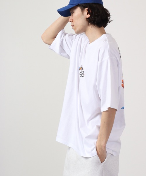 RE730(アールイーセブンサーティー)の「RE730 ビッグシルエット半袖Tシャツ(Tシャツ/カットソー・メンズ・ホワイト系1/ブラック系1/ブルー系1/ホワイト/ブラック/ターコイズブルー・M/L/XL)」の9枚目の写真