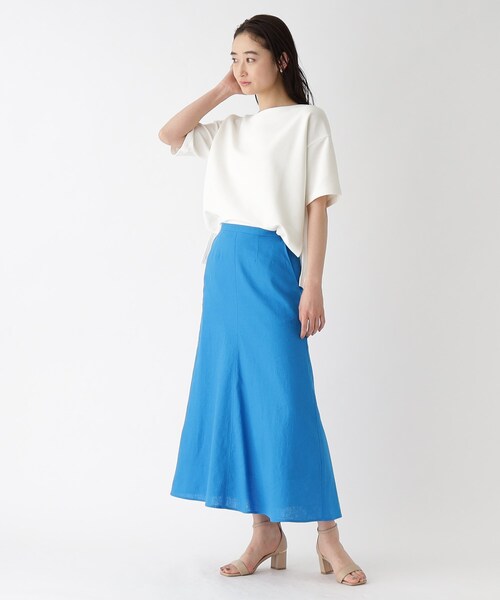 OPAQUE.CLIP（オペークドットクリップ）の「◆ボートネックサイドスリットカットソー【洗濯機洗い可】（Tシャツ/カットソー・レディース・ライトベージュ/ブラック/ダークグリーン/オフホワイト・40/42/38）」の5枚目の写真