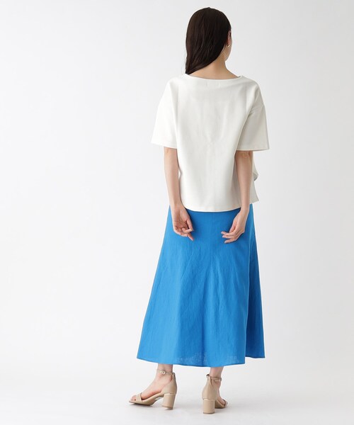 OPAQUE.CLIP（オペークドットクリップ）の「◆ボートネックサイドスリットカットソー【洗濯機洗い可】（Tシャツ/カットソー・レディース・ライトベージュ/ブラック/ダークグリーン/オフホワイト・40/42/38）」の7枚目の写真