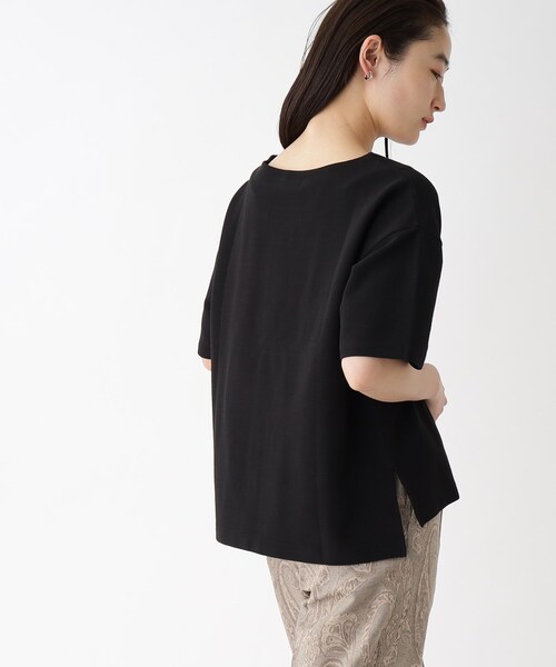 OPAQUE.CLIP（オペークドットクリップ）の「◆ボートネックサイドスリットカットソー【洗濯機洗い可】（Tシャツ/カットソー・レディース・ライトベージュ/ブラック/ダークグリーン/オフホワイト・40/42/38）」の18枚目の写真