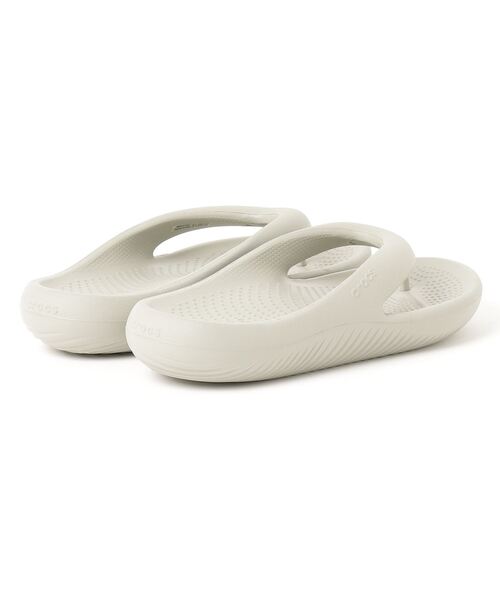 crocs（クロックス）の「クロックス crocs Mellow Recovery Flip_メロウ リカバリー フリップ（サンダル・メンズ・ライトグレー・23.0cm/24.0cm/25.0cm/26.0cm/27.0cm/28.0cm）」の2枚目の写真