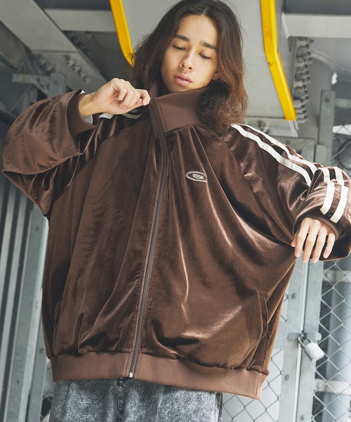 MSG（エムエスジー）の「ベロアルーズサイドライントラックジャケット