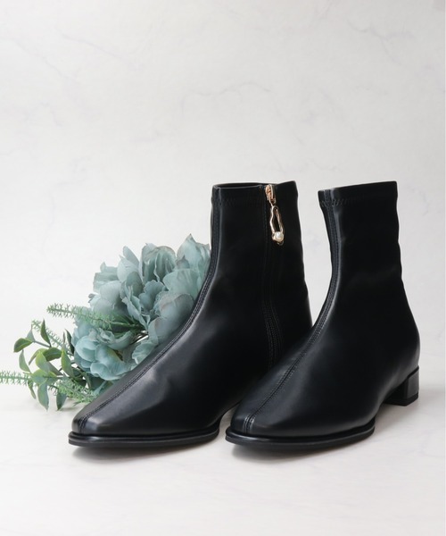 Bridget Birkin(ブリジットバーキン)の「【Bridget Birkin】パールチャームショートブーツ(533026)(ブーツ・レディース・アイボリー/ベージュ/ブラック・M/L/S)」の9枚目の写真