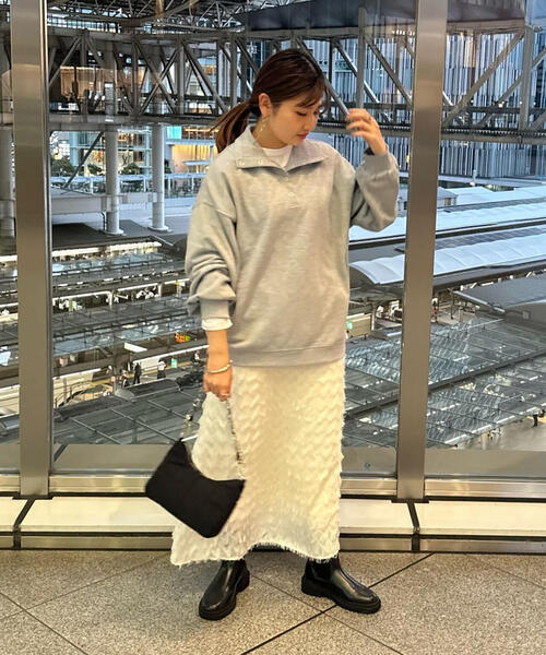 N.(N. Natural Beauty Basic)(エヌエヌナチュラルビューティーベーシック)の「◆ハイネックルーズスウェット(スウェット・レディース・杢グレー/ベージュ・MEDIUM)」の10枚目の写真